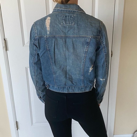 Forever 21 Distressed Denim Jacket Size Small - Picture 2 of 6